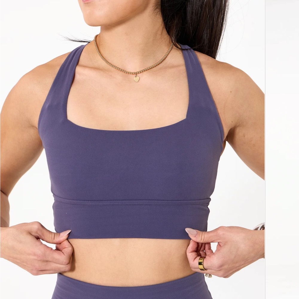 Buffbunny revolution sports bra